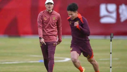 世界杯高清平台-迪拜拉练终章：国足2-2战平乌兹别克斯坦 林良铭谢文能进球