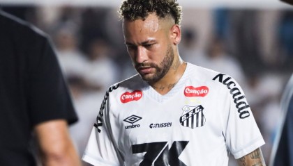 世界杯高清平台-巴媒：桑托斯预计内马尔本月恢复体能训练，有望巴甲前几轮复出